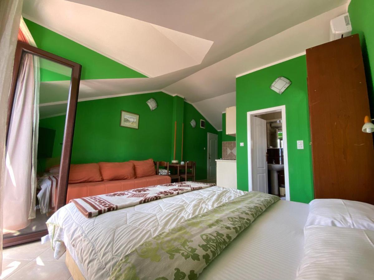 קוטור Apartments Djurovic מראה חיצוני תמונה